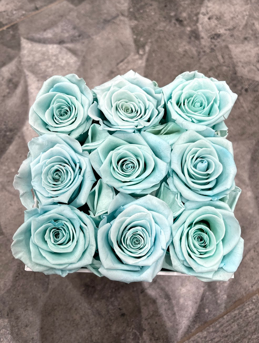 Luxe Fleurs  9 Square Rose Box – Adore Luxury Flowers